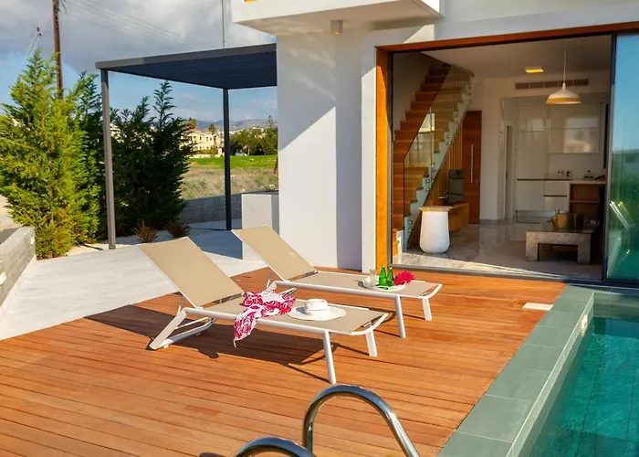 Villa Laurus 6, Walking Distance To The Beach